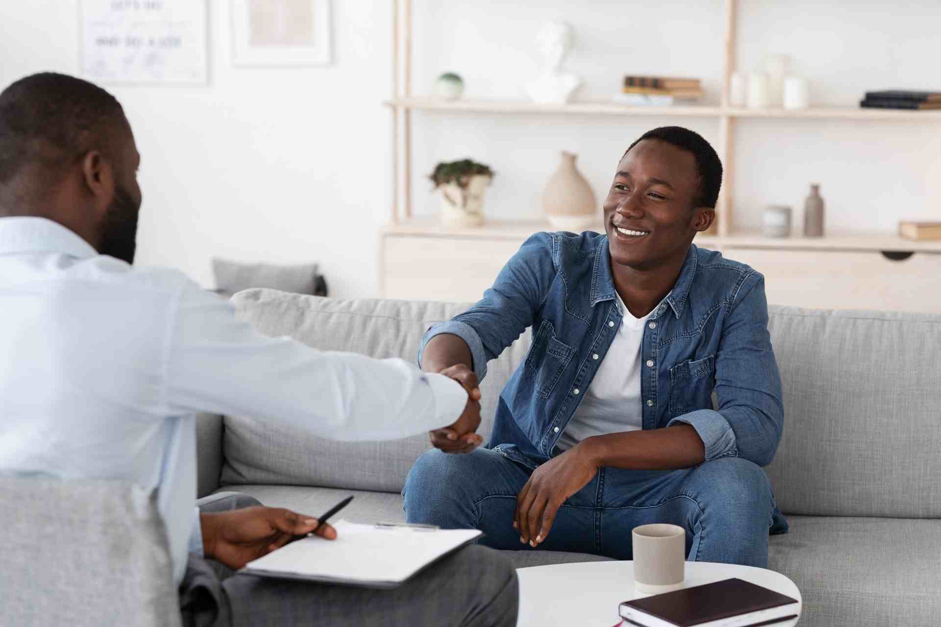 Client meeting with a therapist during an addiction recovery consultation